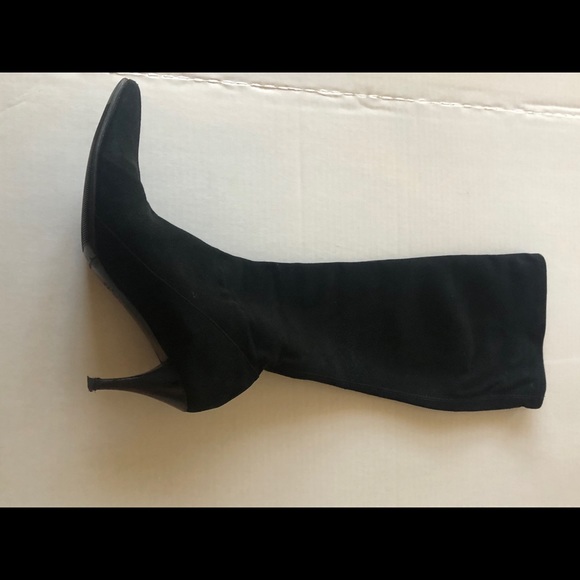 Black Suede Gucci Boots- Knee high sock style - Picture 6 of 13